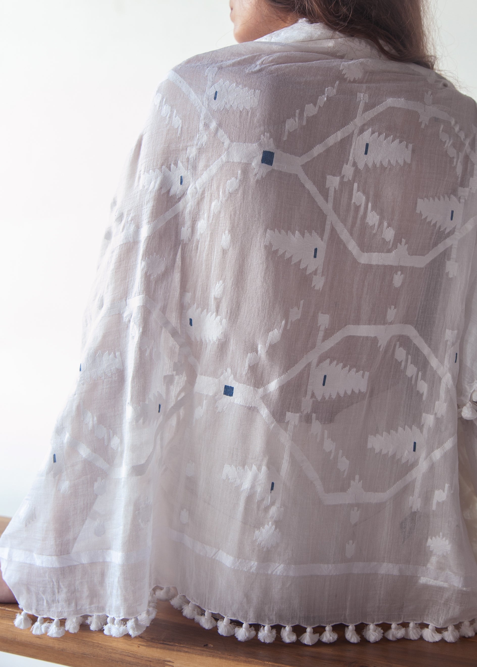Dupatta Amrita Jamdani - White