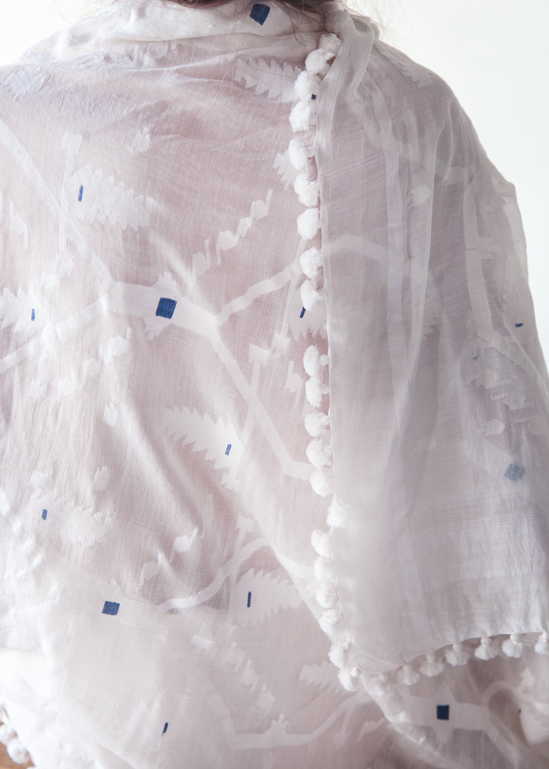 Dupatta Amrita Jamdani - White