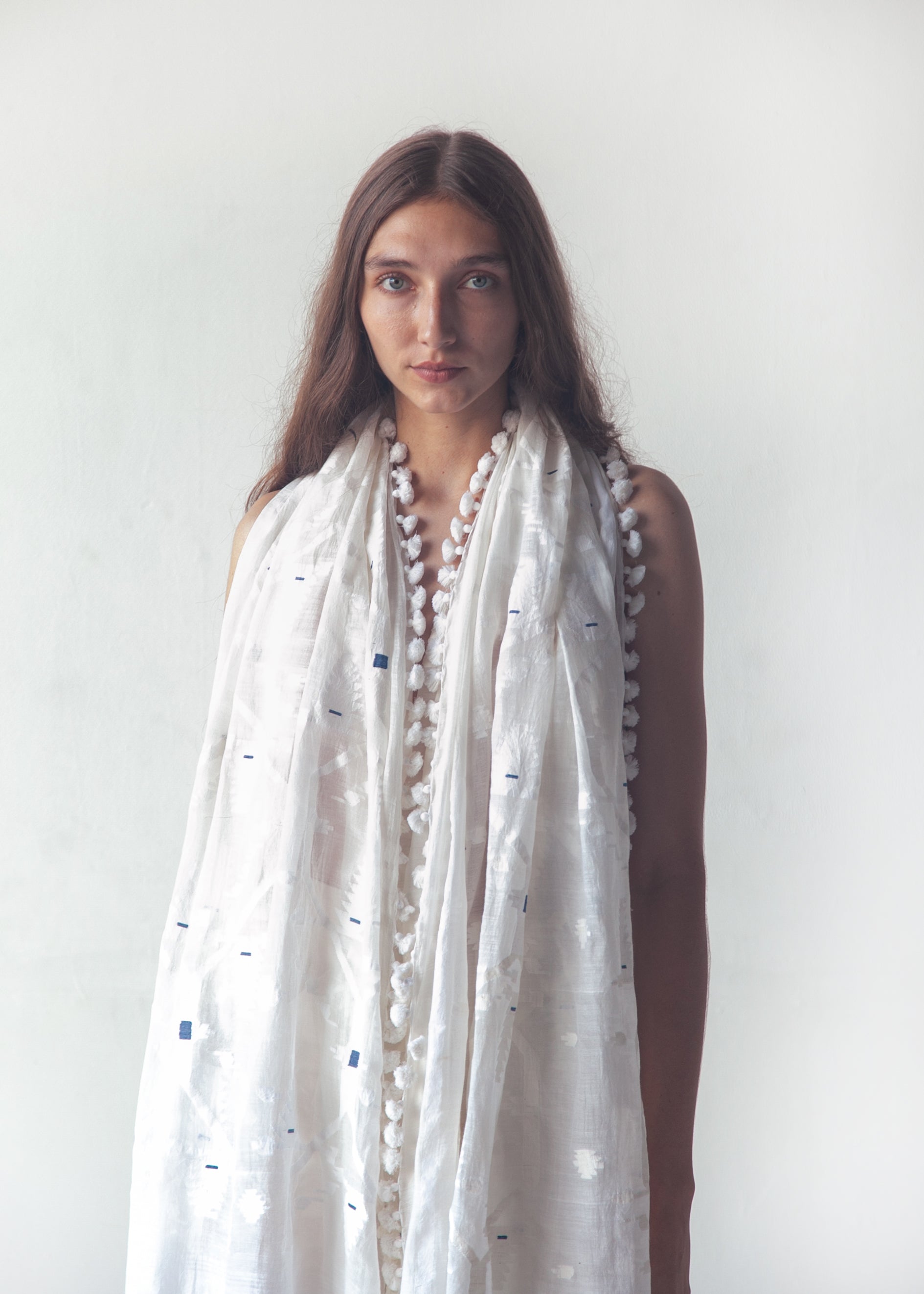 Dupatta Amrita Jamdani - White