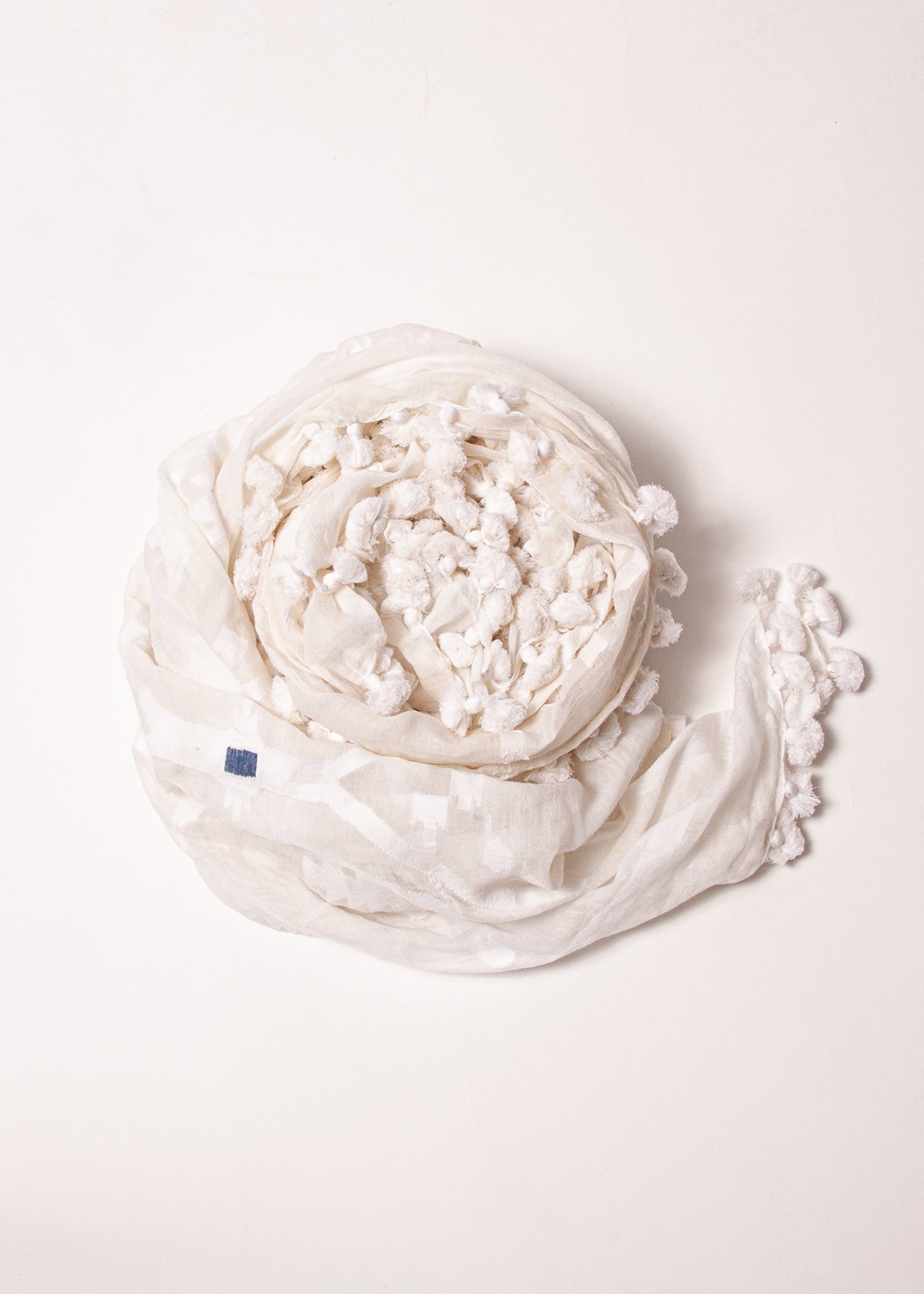 Dupatta Amrita Jamdani - White