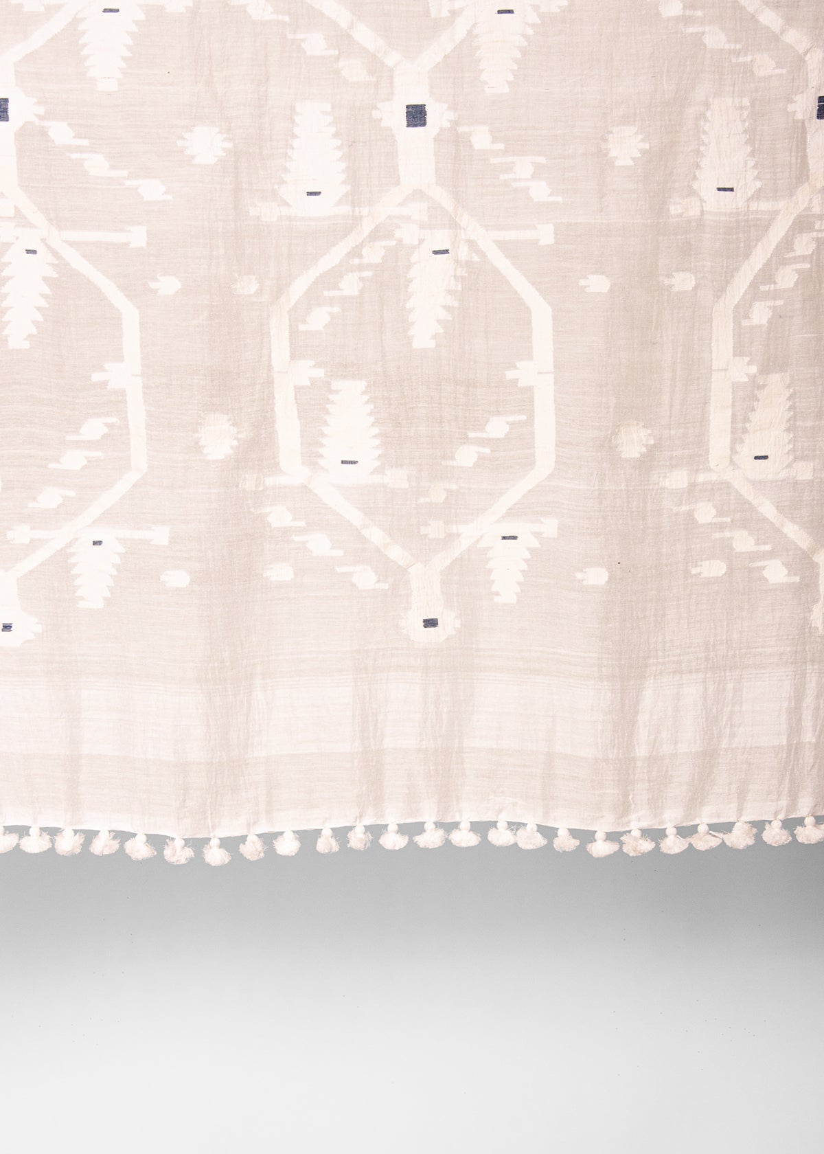 Dupatta Amrita Jamdani - White